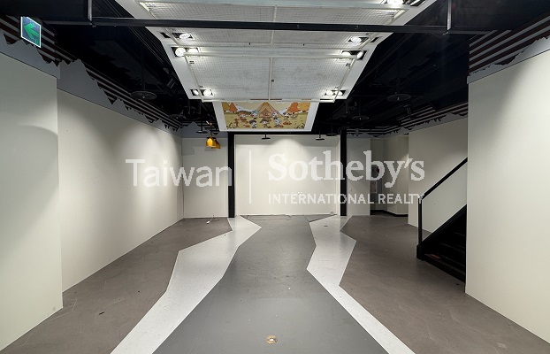 明曜忠孝商圈店面出租室內照
